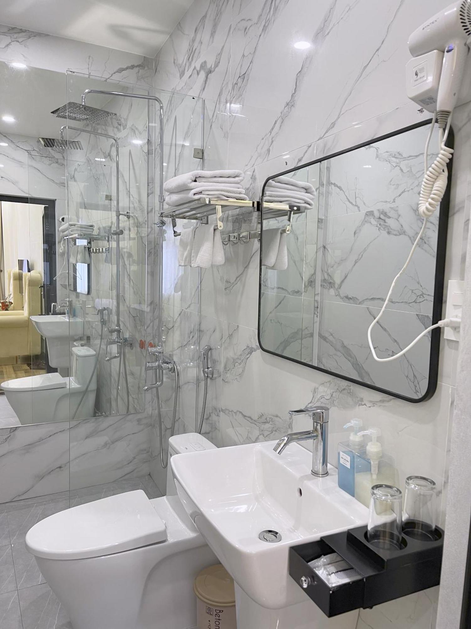 Chemi Noi Bai Airport Hotel & Travel Hanoï Extérieur photo