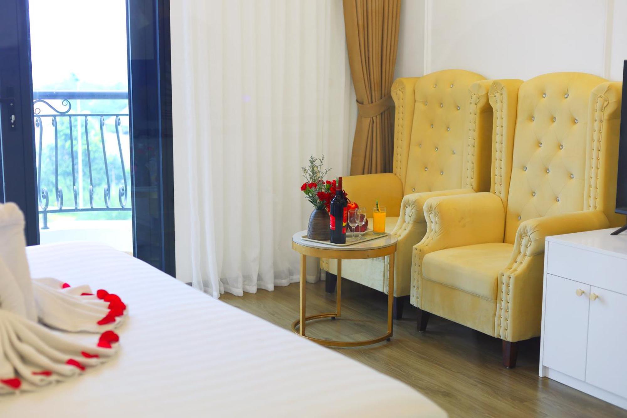 Chemi Noi Bai Airport Hotel & Travel Hanoï Extérieur photo